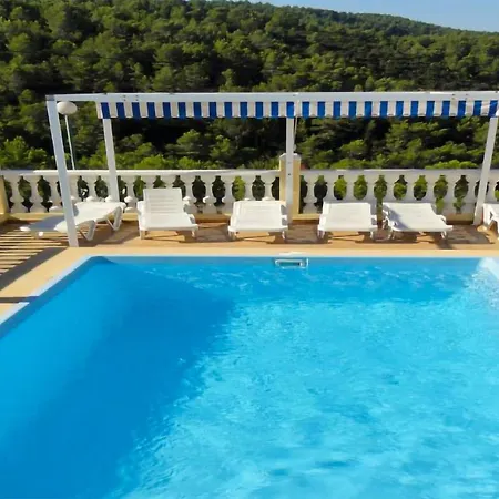 4 Bedroom Gorgeous In La Font Den Carros